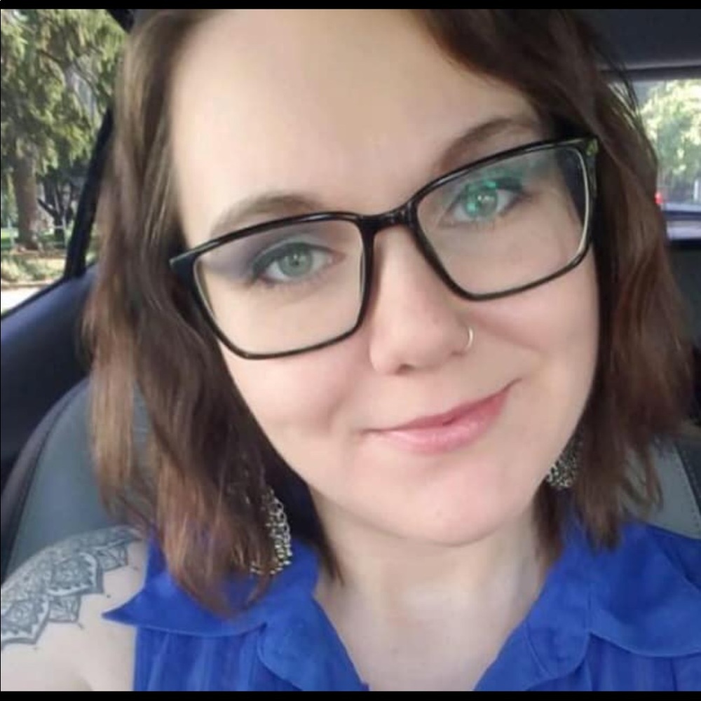 Meet your Posher, Kassie